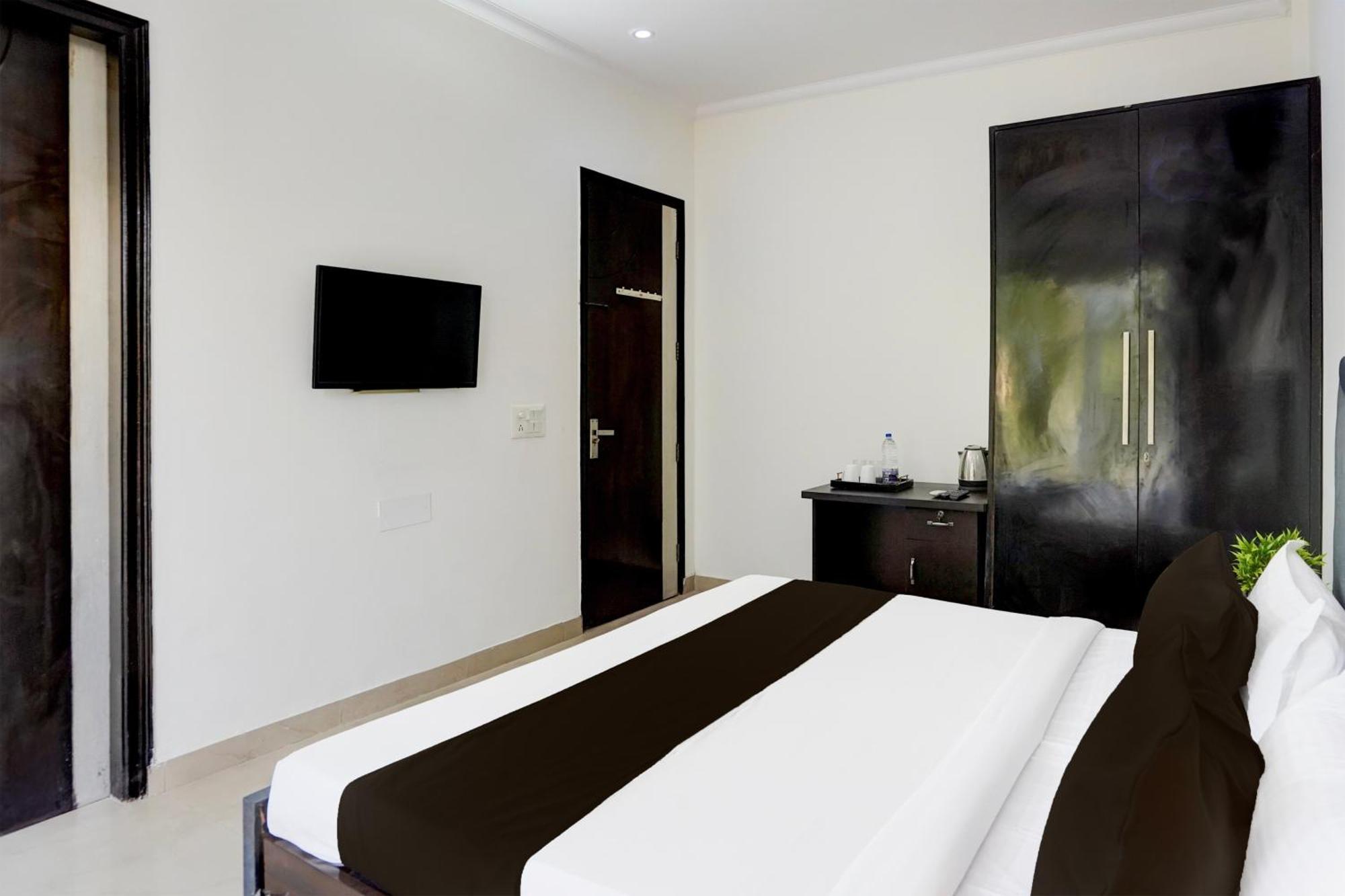 Super Townhouse Sector 53 Golf Course Road Apartment Gurgaon Exterior photo