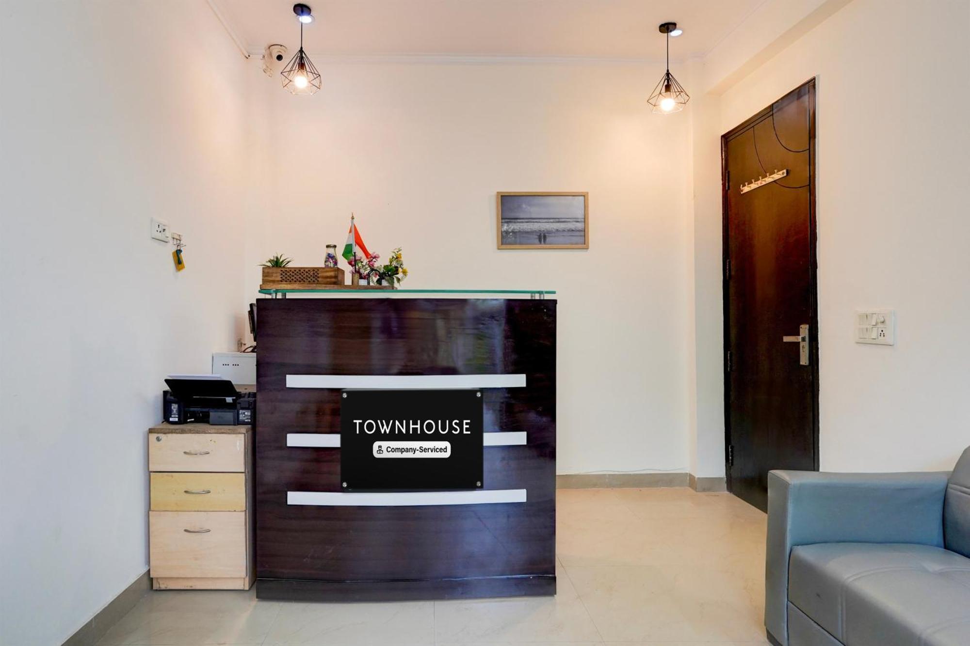 Super Townhouse Sector 53 Golf Course Road Apartment Gurgaon Exterior photo